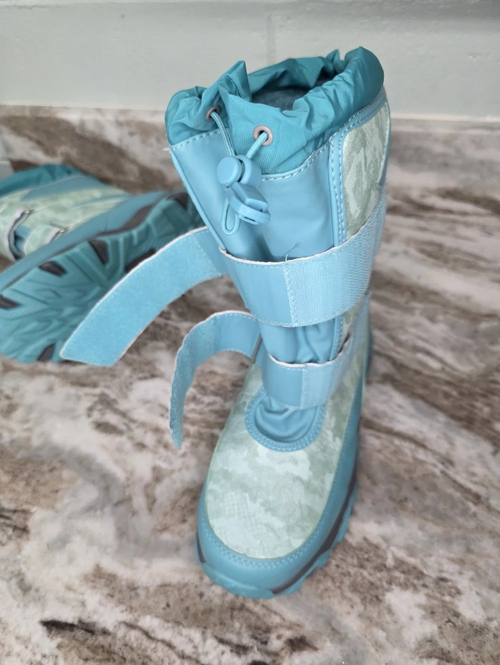 Lands' End Big Kids' Snow Boots Thermolite Aqua Size 6 (Women's Size 8)